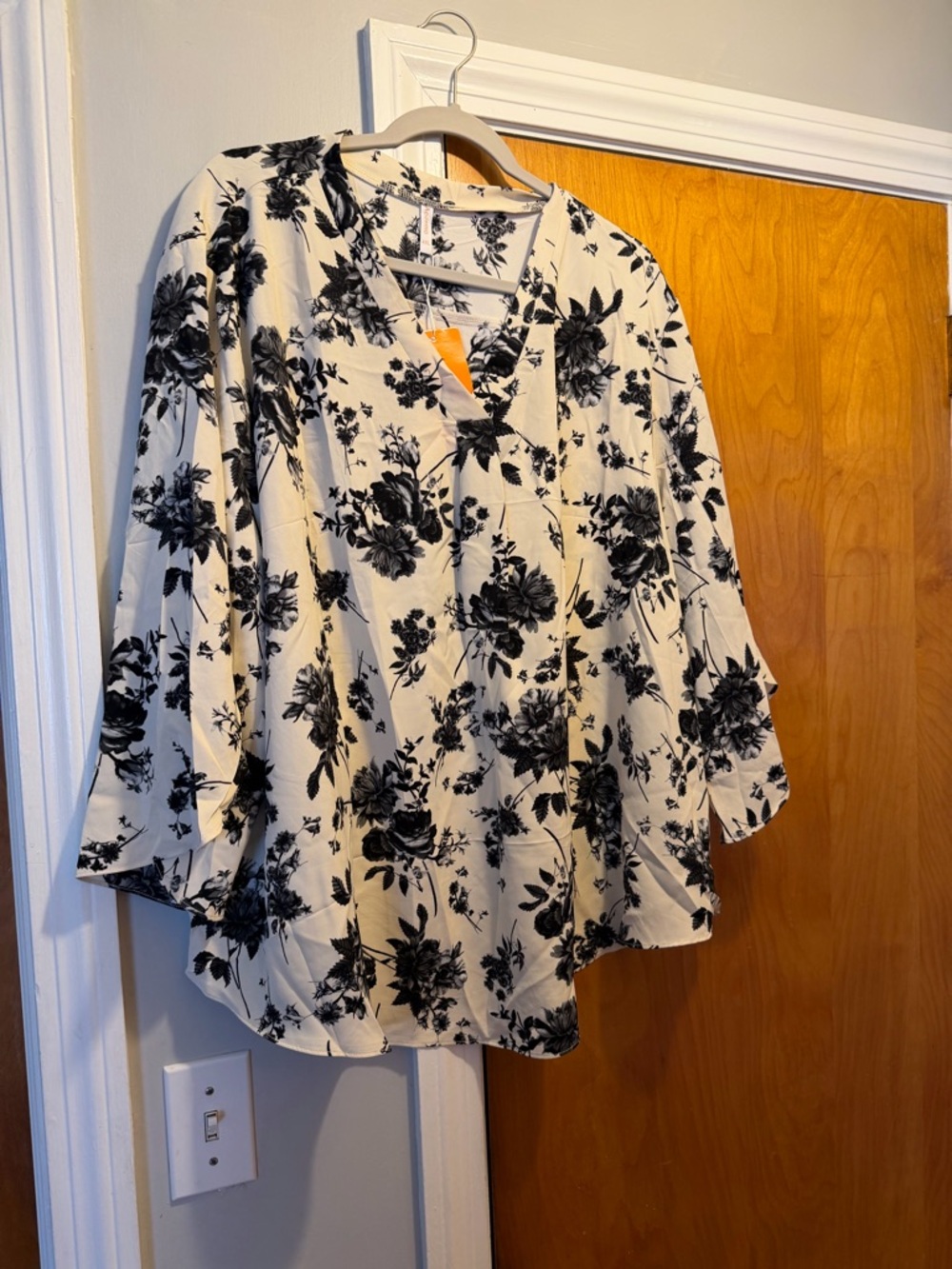Aodemo Women’s Plus Size 3/4 Sleeve Flowy Blouse